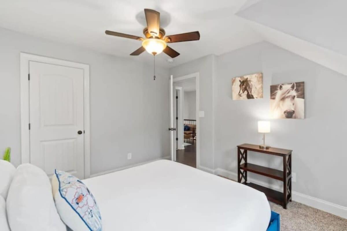 The Campbell Carriage House Apartment Clarksville Exterior photo