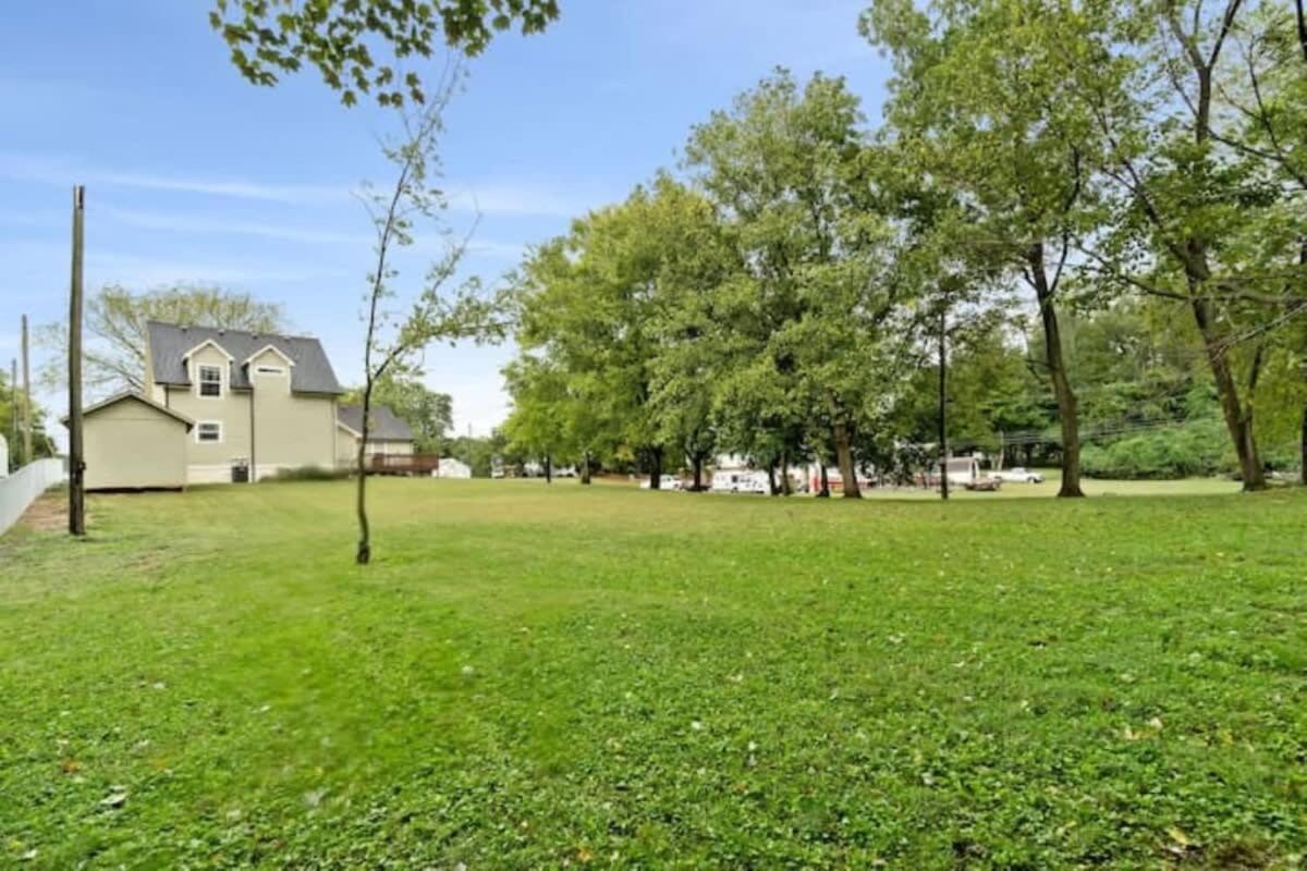 The Campbell Carriage House Apartment Clarksville Exterior photo